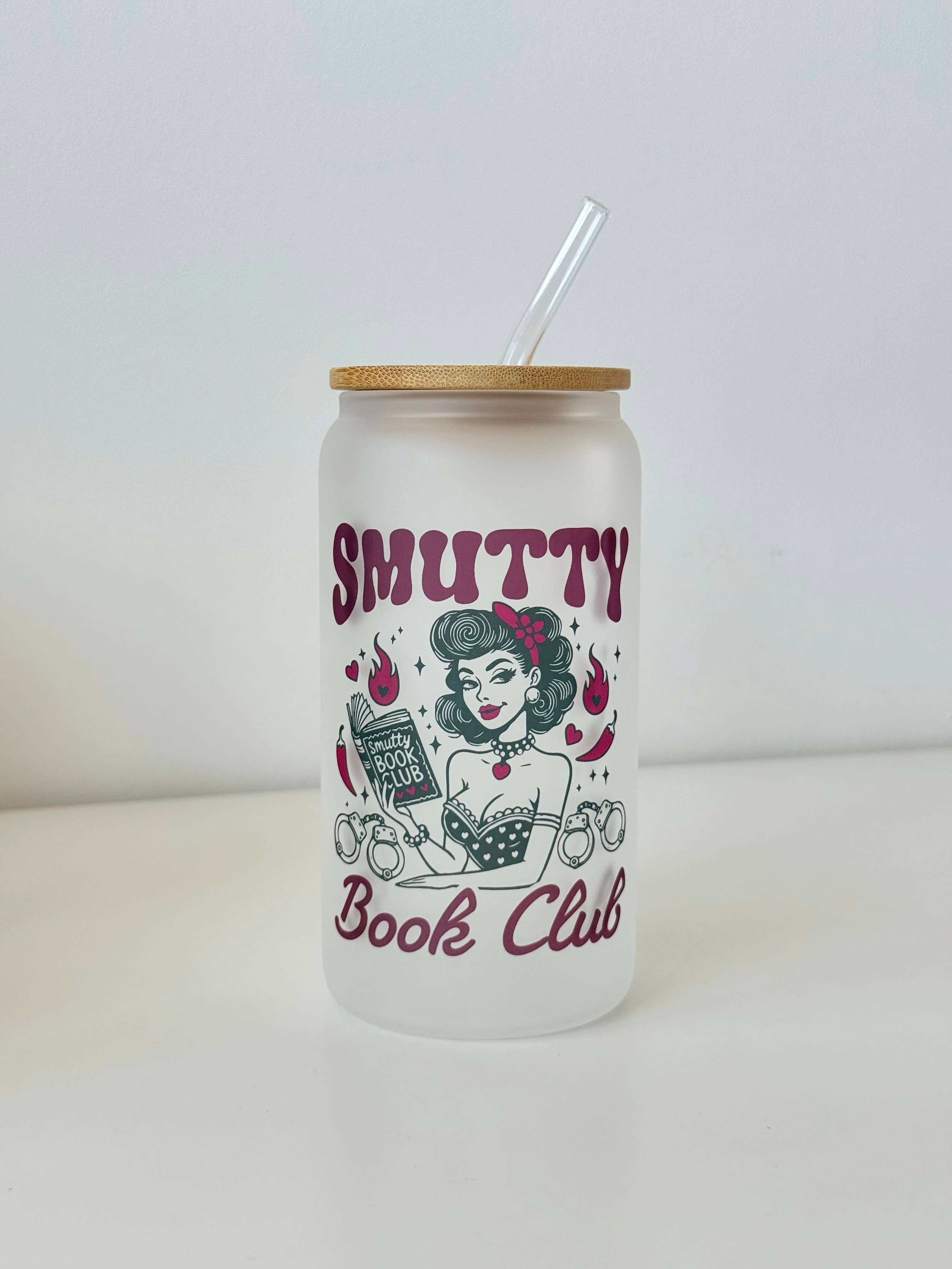 the cute cloud - Smutty Book Club frostat glas, mugg/skål. Diskmaskinssäker + lock och sugrör