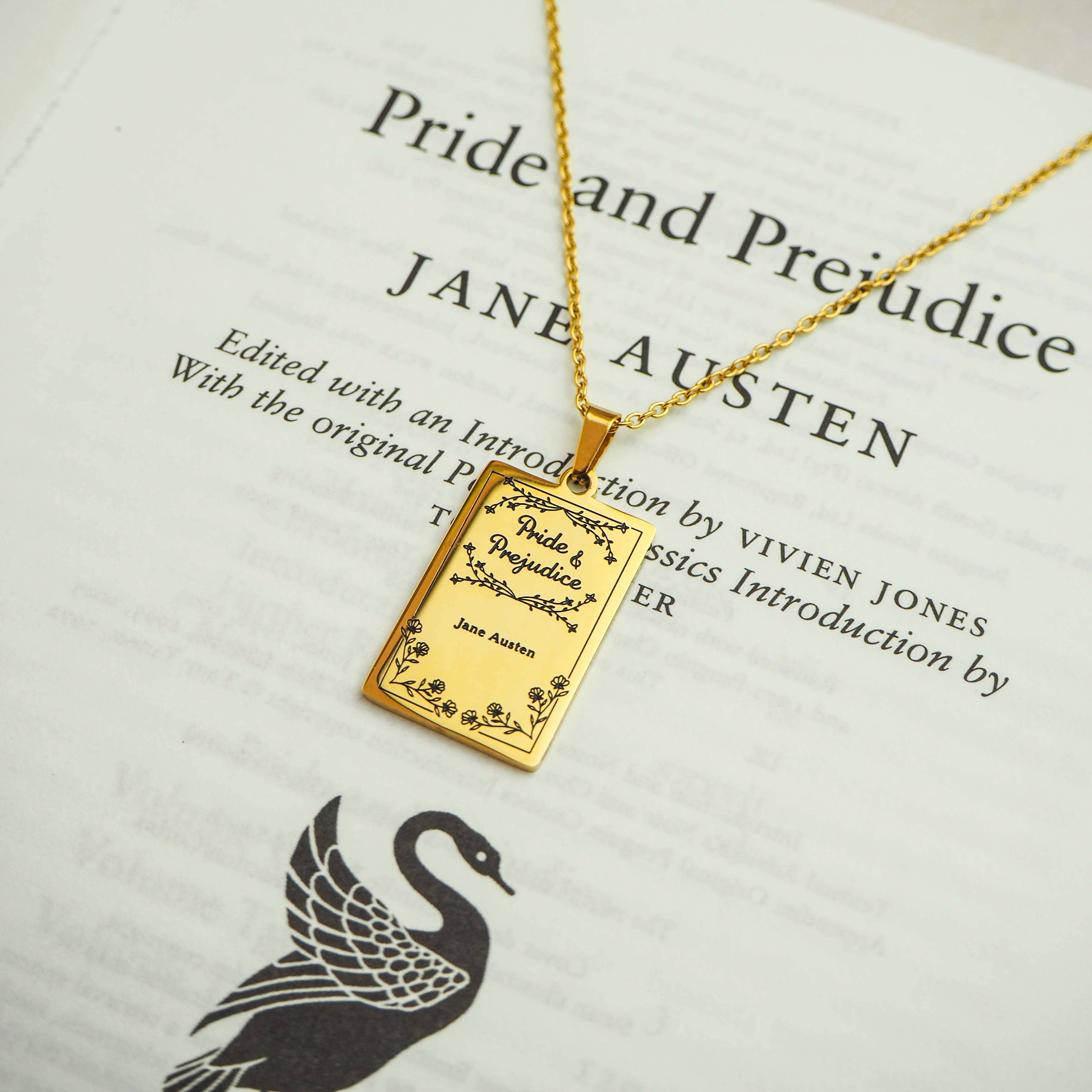 LiteraryEmporium - Halsband med bokmotiv Pride and Prejudice